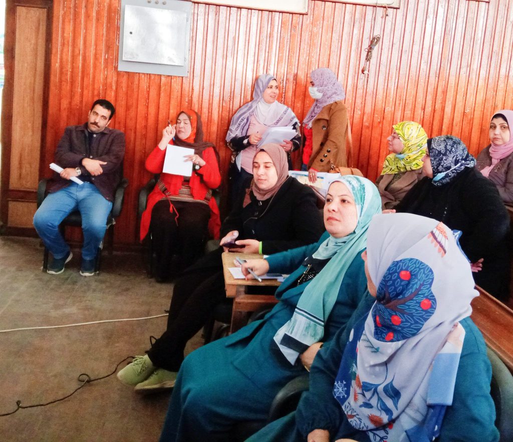 ندوة عن ( الوعى واهميته فى بناء الانسان ) في قاعةالموتمرات بكلية الدراسات الاسلامية 11 10 1