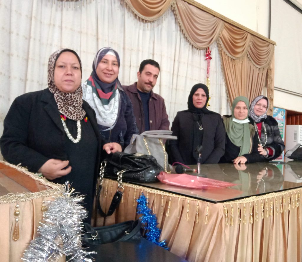 ندوة عن ( الوعى واهميته فى بناء الانسان ) في قاعةالموتمرات بكلية الدراسات الاسلامية 12 12 1