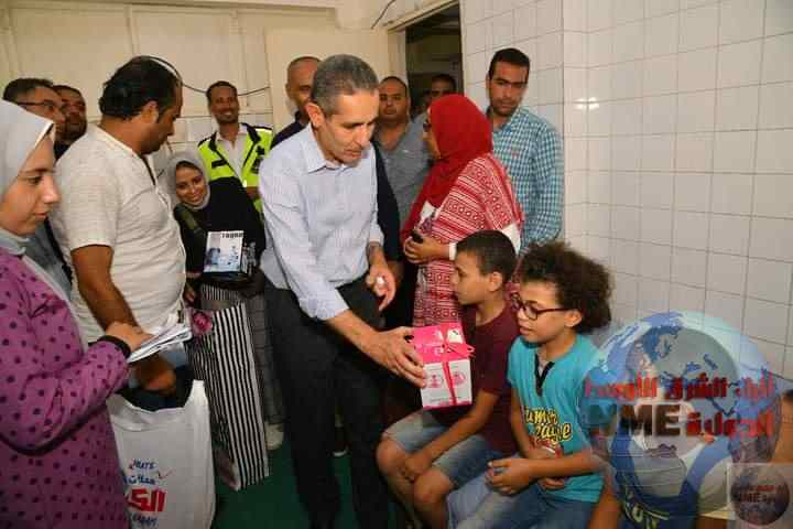 توزيع هدايا رئيس الجمهورية على أبناء العاملين بشركة مصر للغزل والنسيج بالمحلة الكبرى 