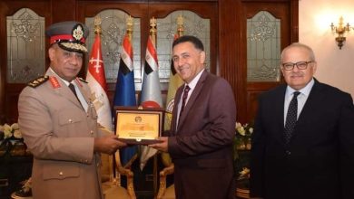 القوات المسلحة توقع بروتوكول تعاون مع جامعة القاهرة 