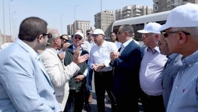 رئيس الوزراء يتفقد أعمال تطوير الهوية البصرية على الطريق الدائري 