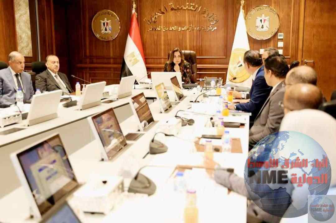 عوض تتابع محافظى سوهاج وقنا وأسيوط والمنيا الموقف التنفيذي لمشروعات برنامج التنمية المحلية بصعيد مصر