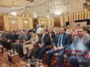 وزير الصحة والسكان يكرم وكيل وزارة الصحة بالبحيره